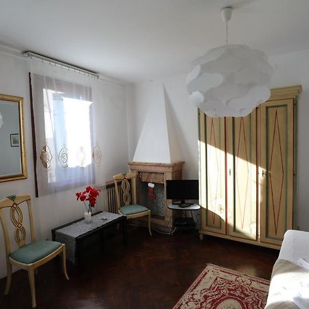 Lovely Apartment In Венеция Екстериор снимка