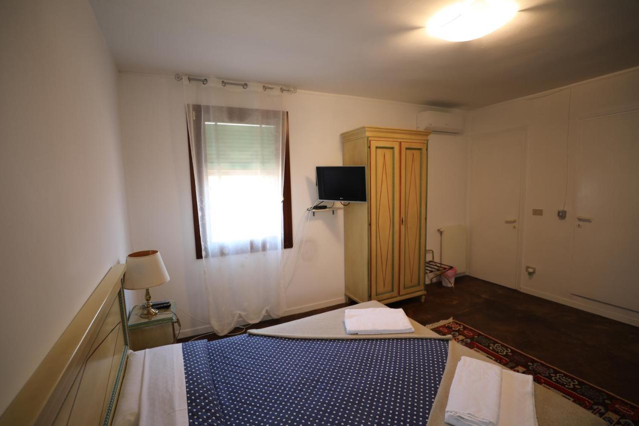 Lovely Apartment In Венеция Екстериор снимка